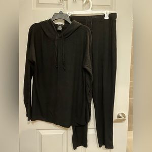 Max & Mia Women’s 2-Piece Lounge Pajama Set